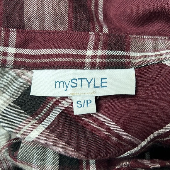 My Style Plaid 1/2 Zip Shirt - Picture 10 of 11